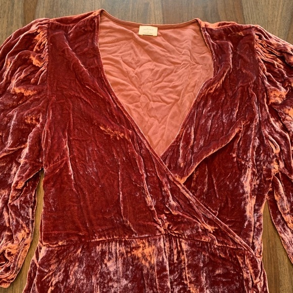 Wilfred Dress Size 4 Faux Wrap Velvet Red Silk Blend Short Length - Picture 8 of 16